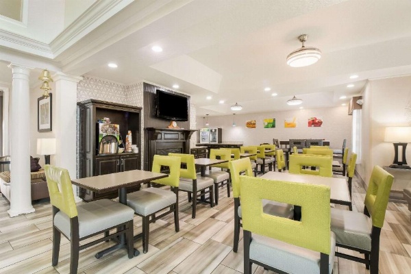 Quality Inn Alcoa Knoxville image 23