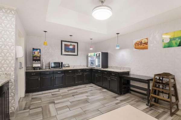 Quality Inn Alcoa Knoxville image 24